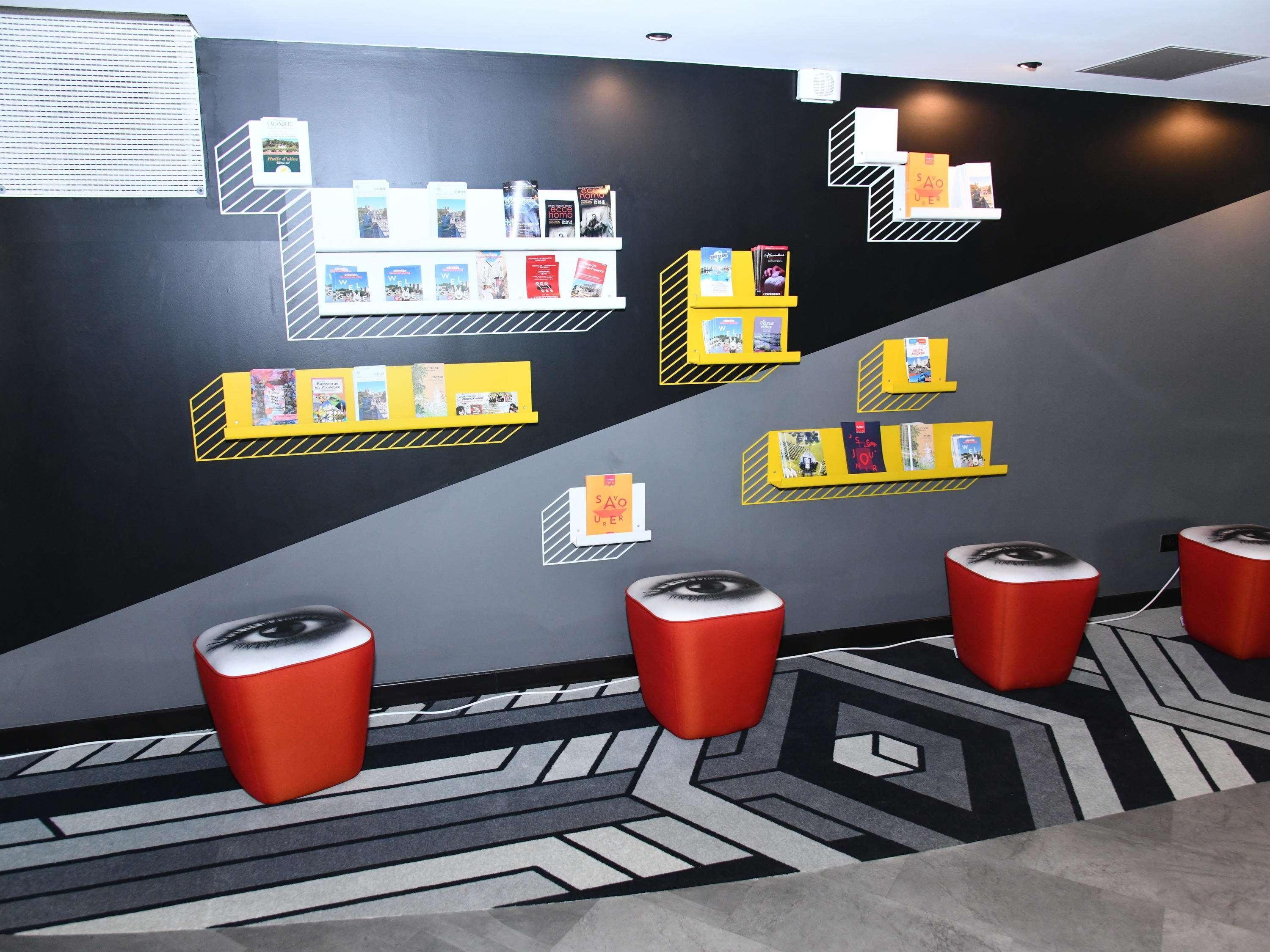 Hotel Ibis Styles Avignon Sud Exterior foto