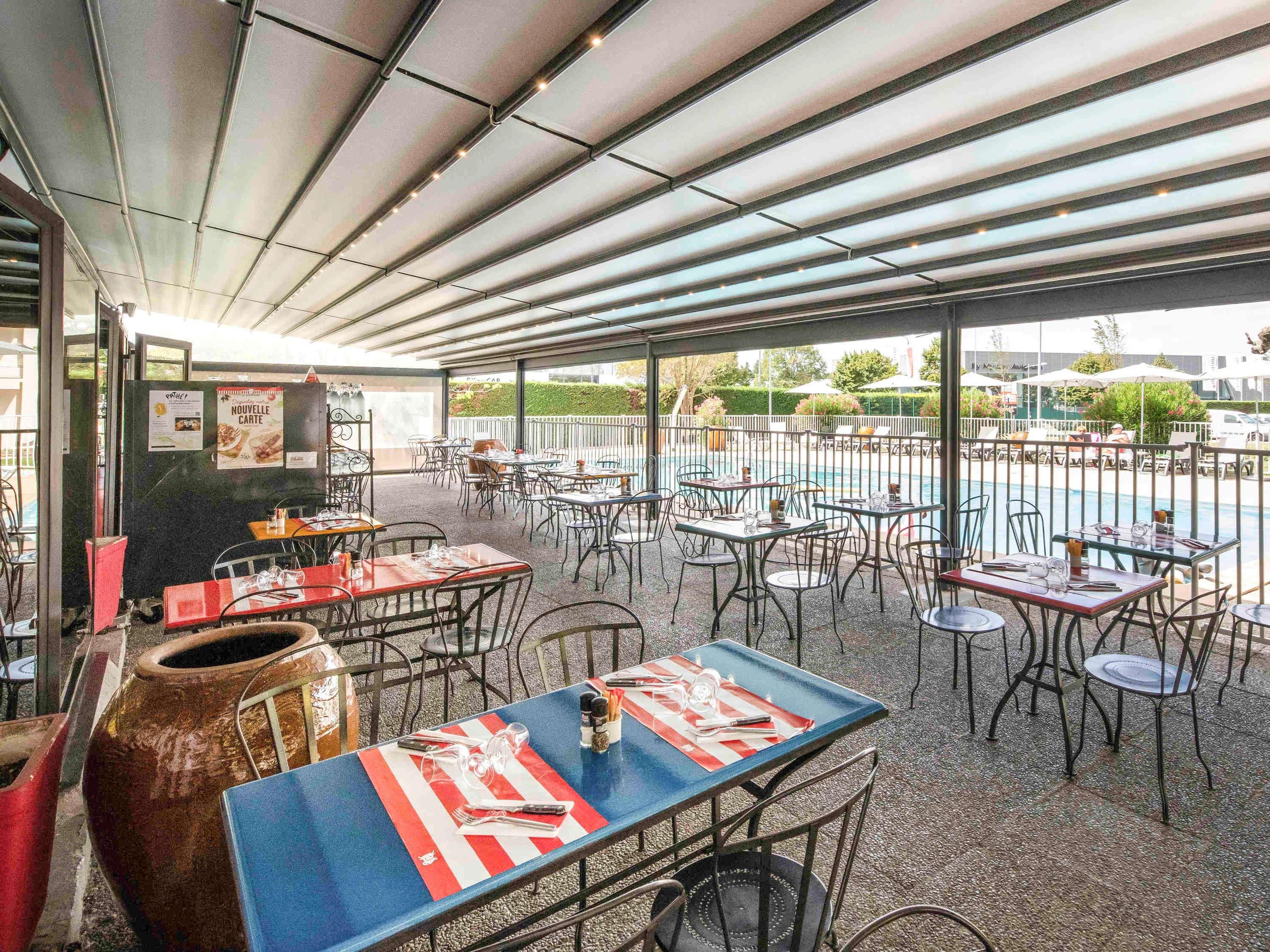 Hotel Ibis Styles Avignon Sud Exterior foto